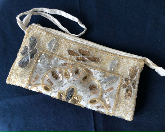 Pochette de soirée brodée