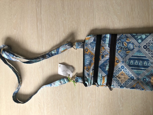 Pochette bandoulière multi-rangement